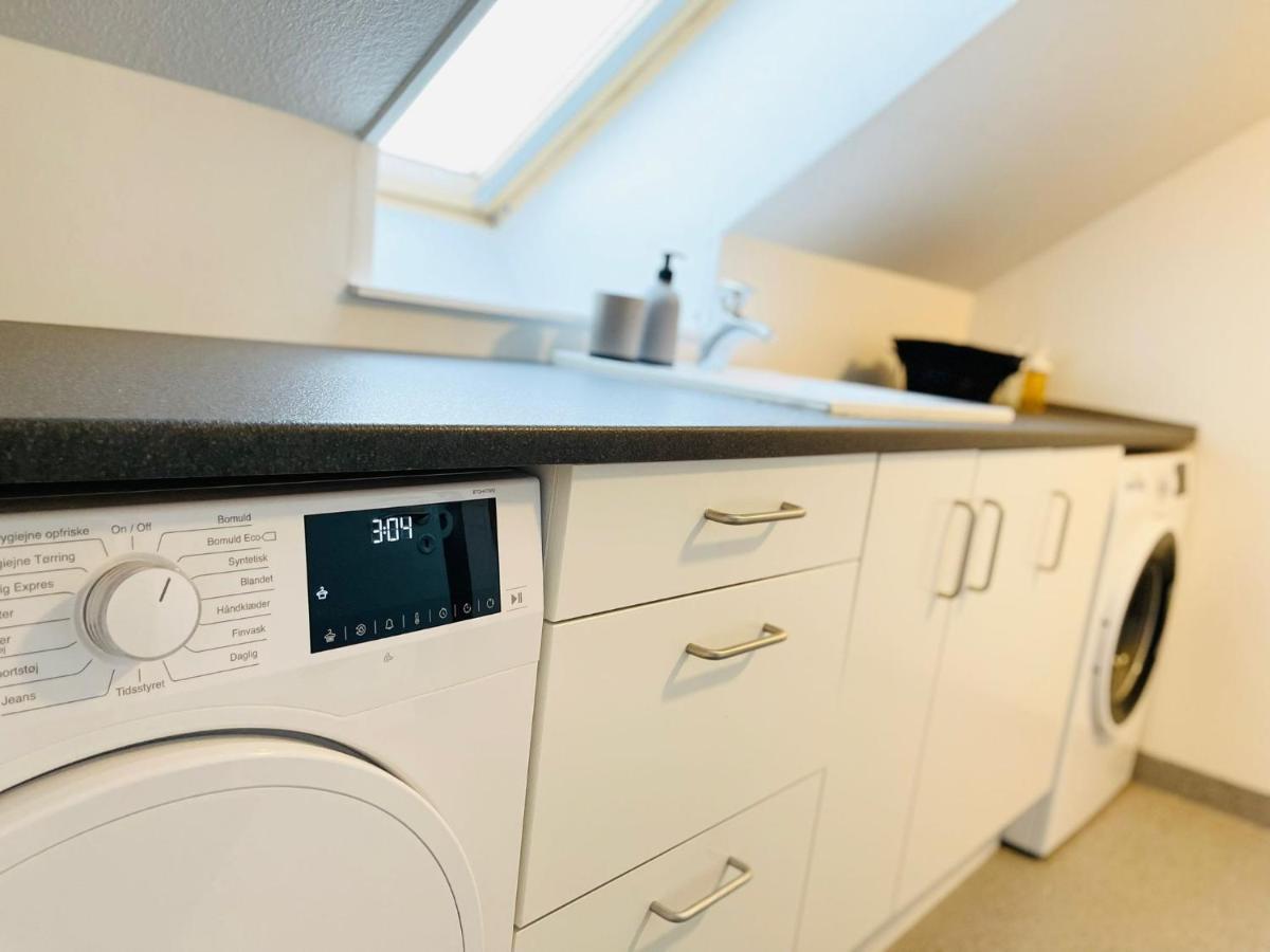 Scandinavian Apartment Hotel - Lunden 1 - Central 3 Bedroom Apartment On Two Floors 霍森斯 外观 照片