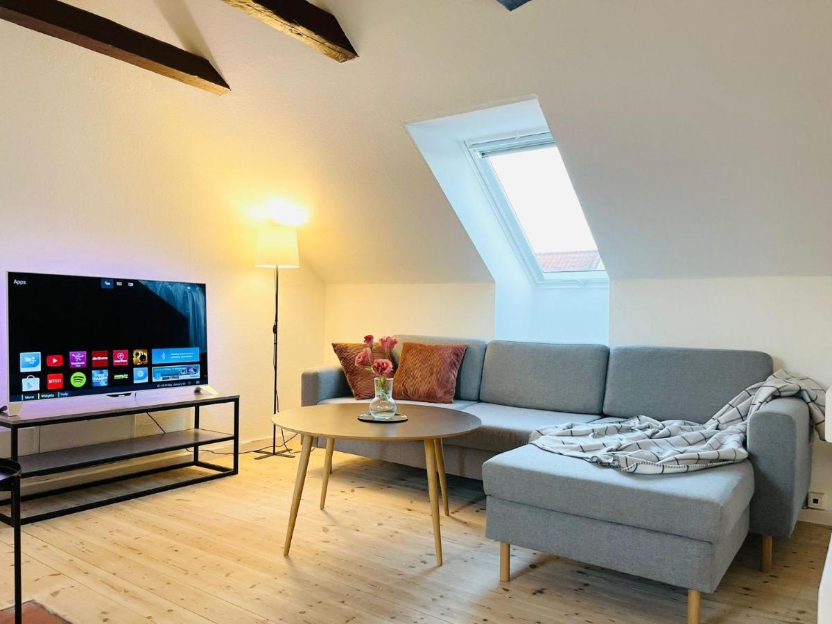 Scandinavian Apartment Hotel - Lunden 1 - Central 3 Bedroom Apartment On Two Floors 霍森斯 外观 照片