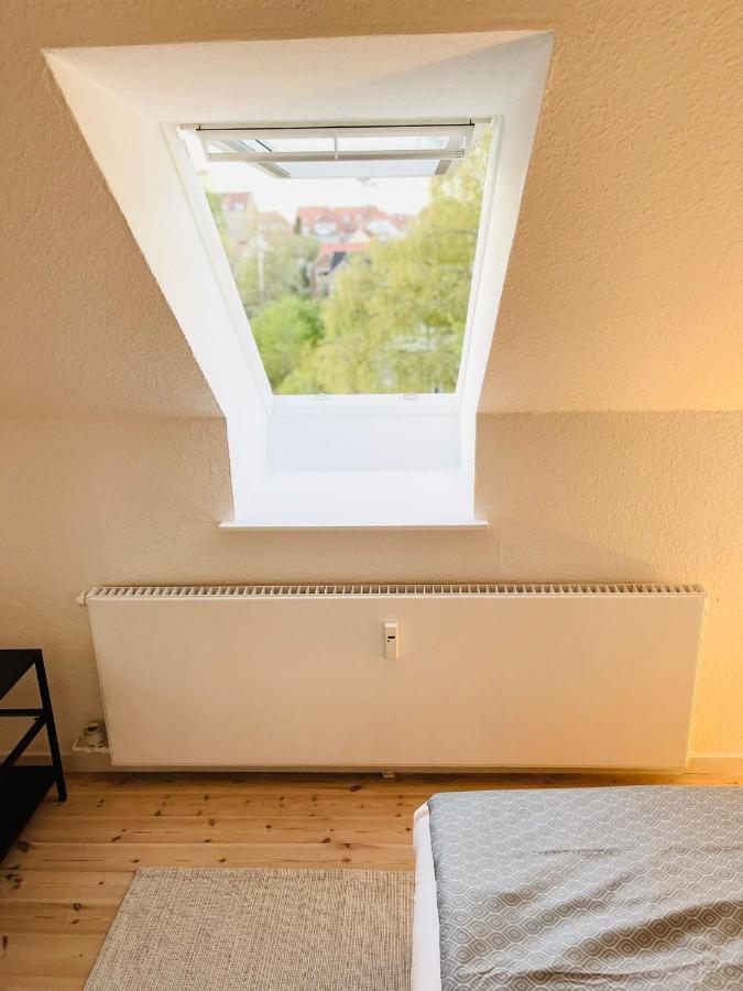 Scandinavian Apartment Hotel - Lunden 1 - Central 3 Bedroom Apartment On Two Floors 霍森斯 外观 照片